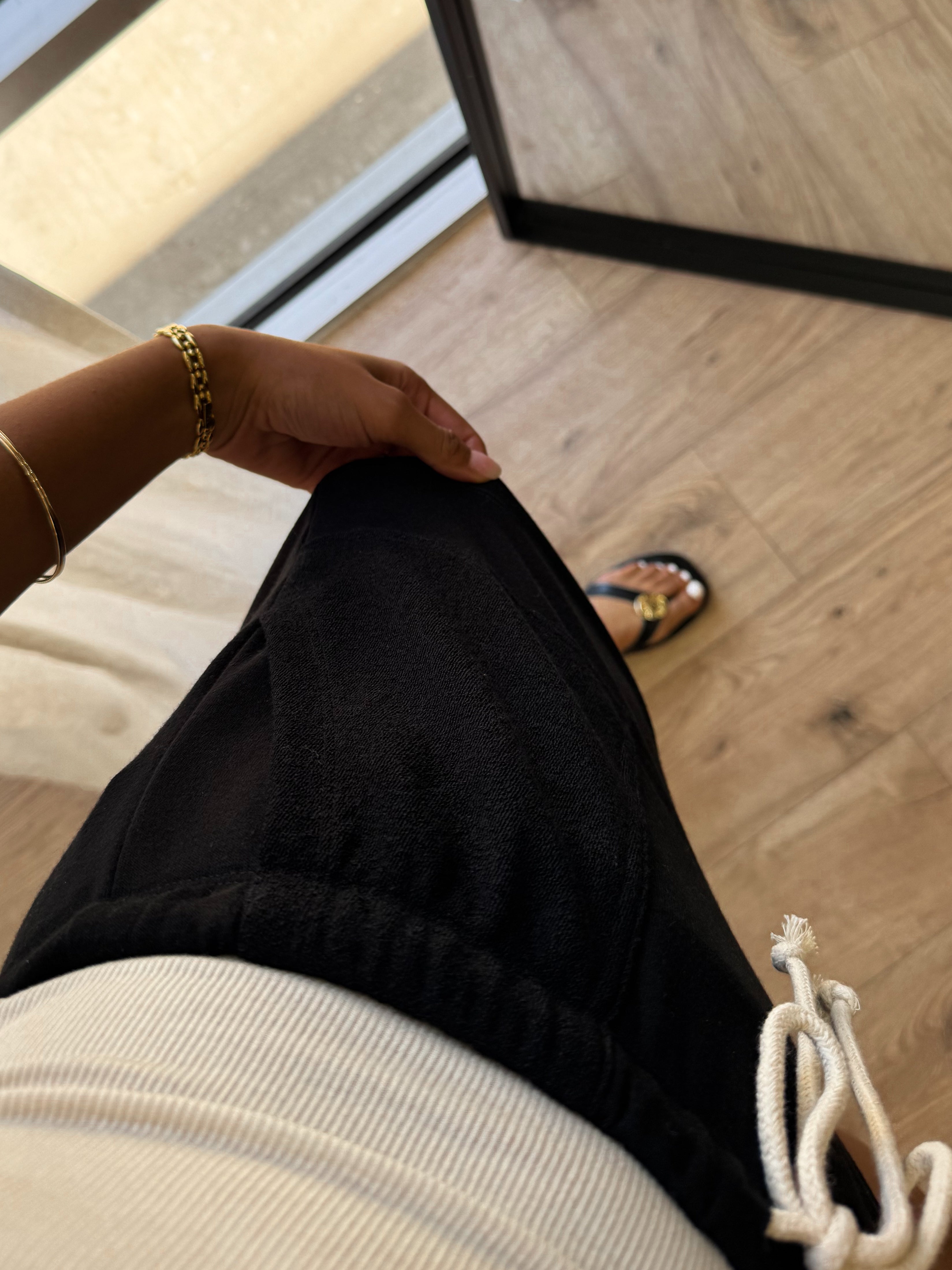 Relaxed Contrast Drawstring Shorts | Black