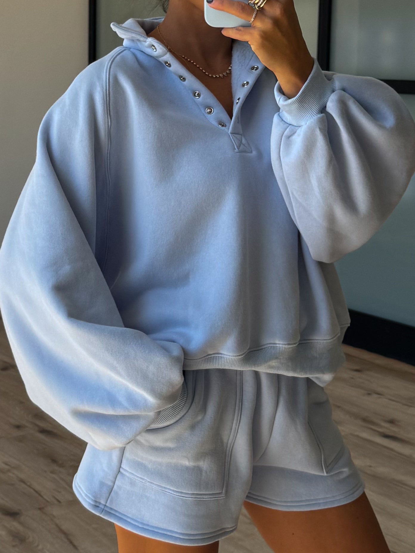 The Vintage Snap Crew | Sky Blue