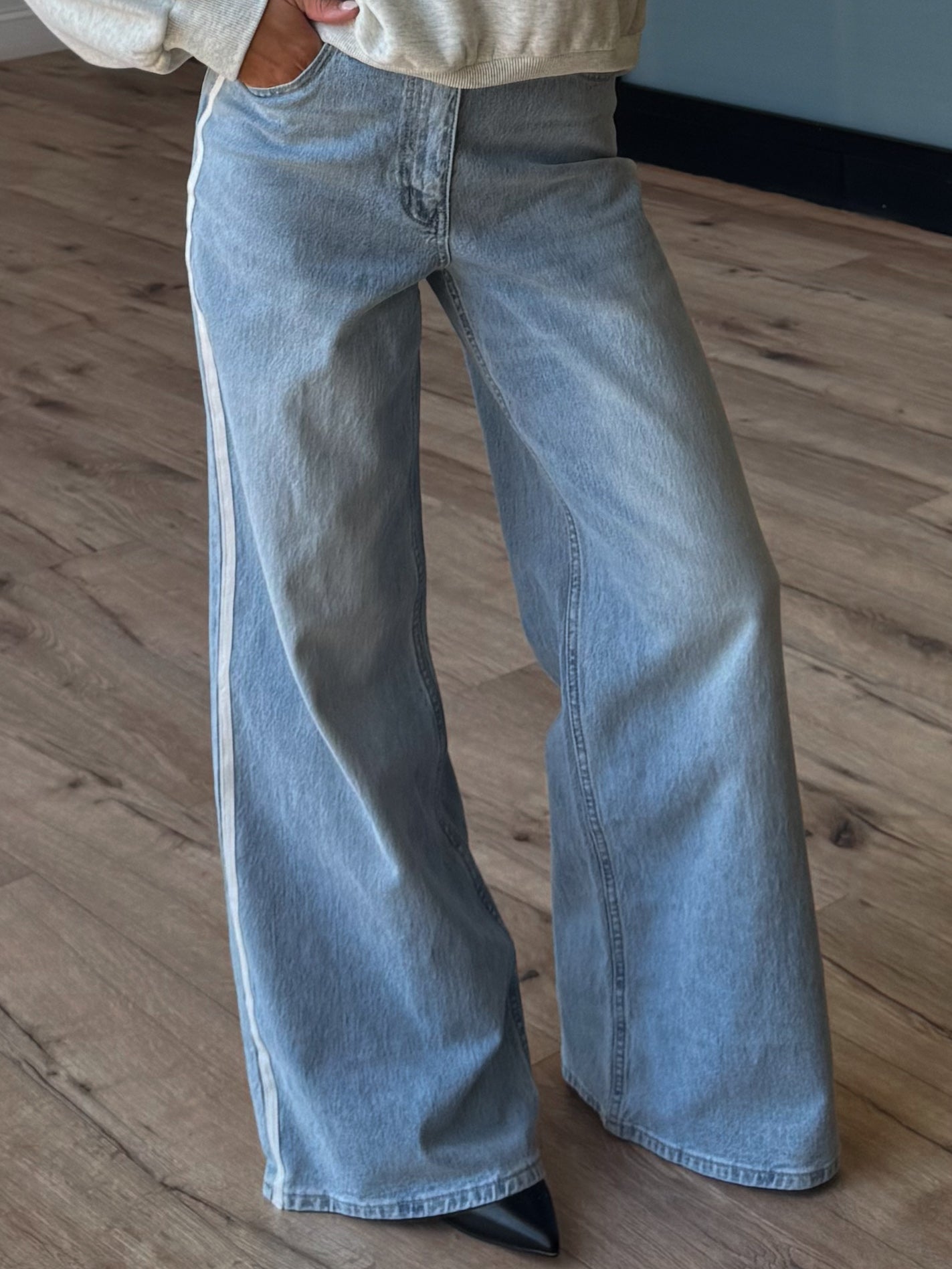 Sideline Wide Leg Jeans | RESTOCK