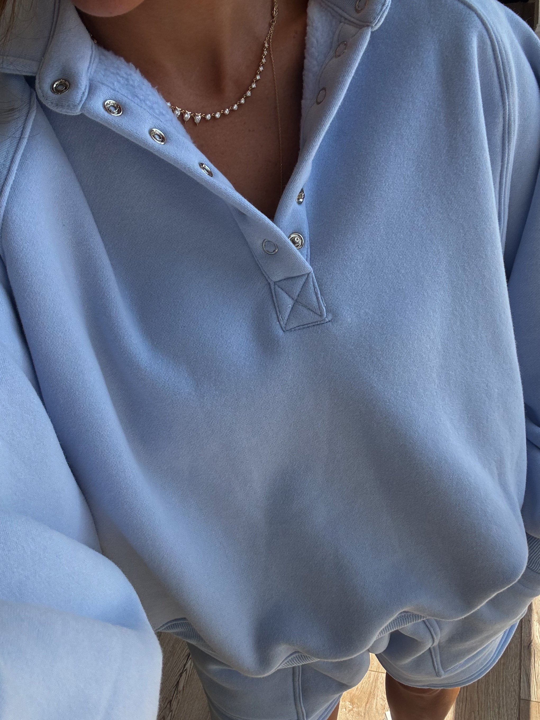 The Vintage Snap Crew | Sky Blue