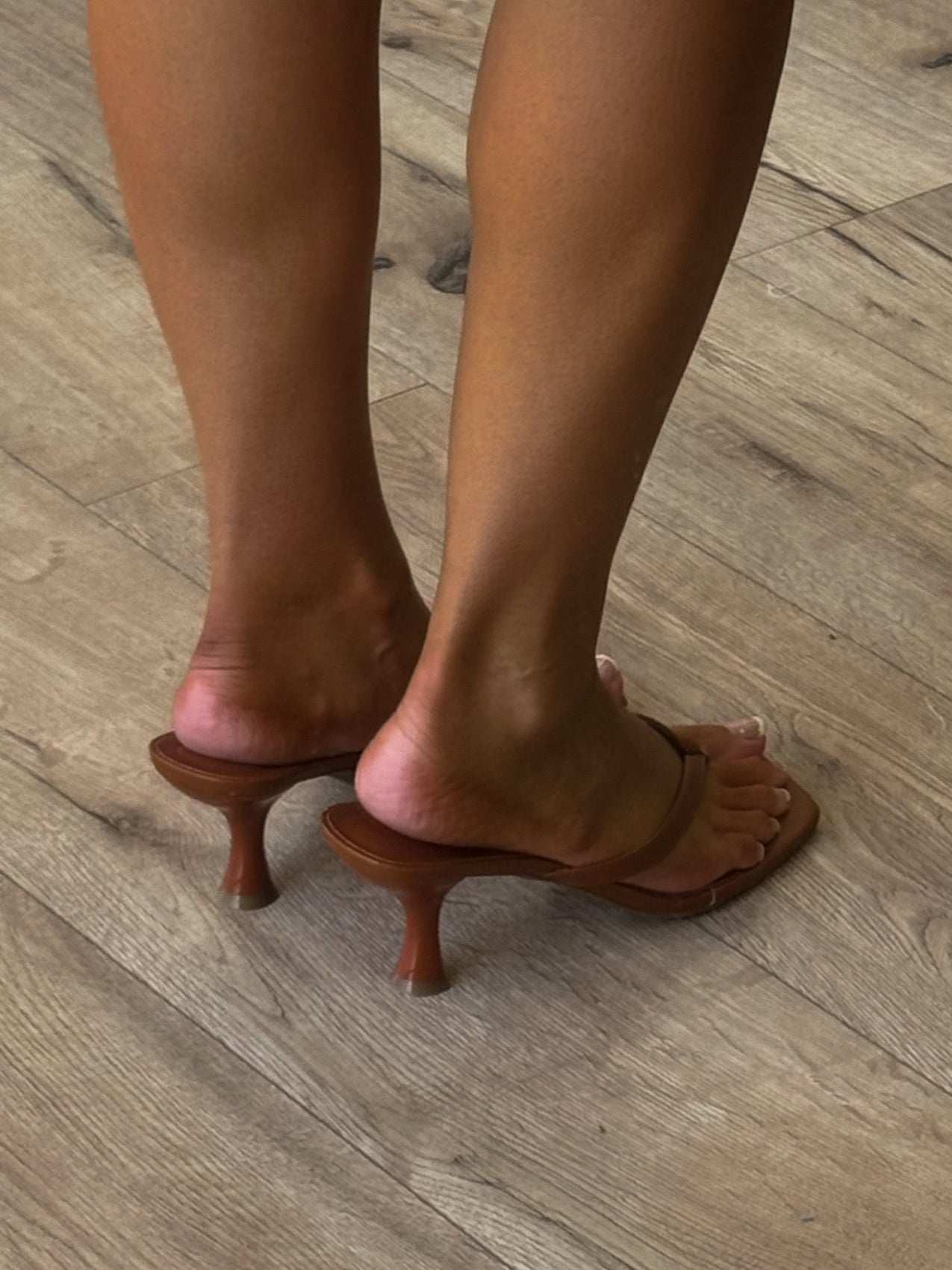 Vixen Kitten Heels | Chestnut