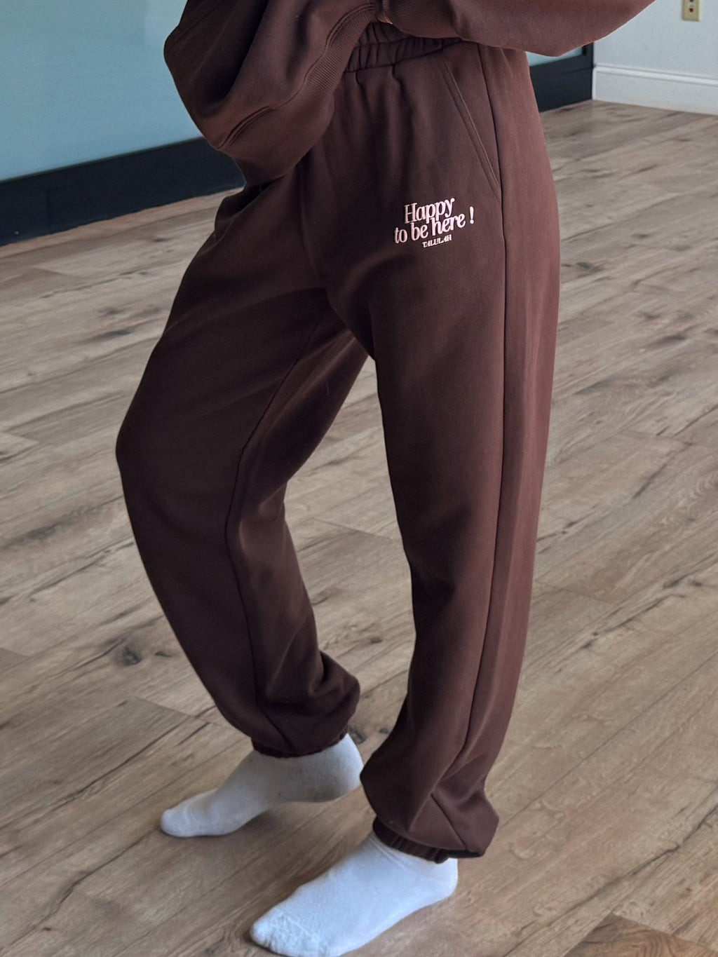 "Happy To Be Here!" Lounge Set | Chocolate