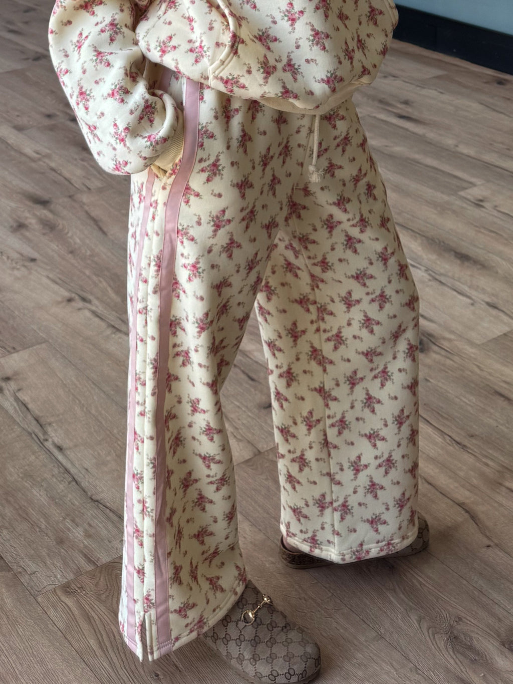 Rosie Blossom Fleece Sweatpants