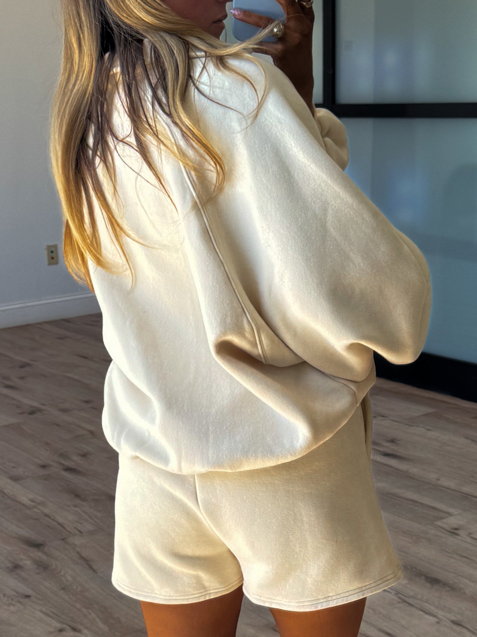 The Vintage Snap Crew | Cream