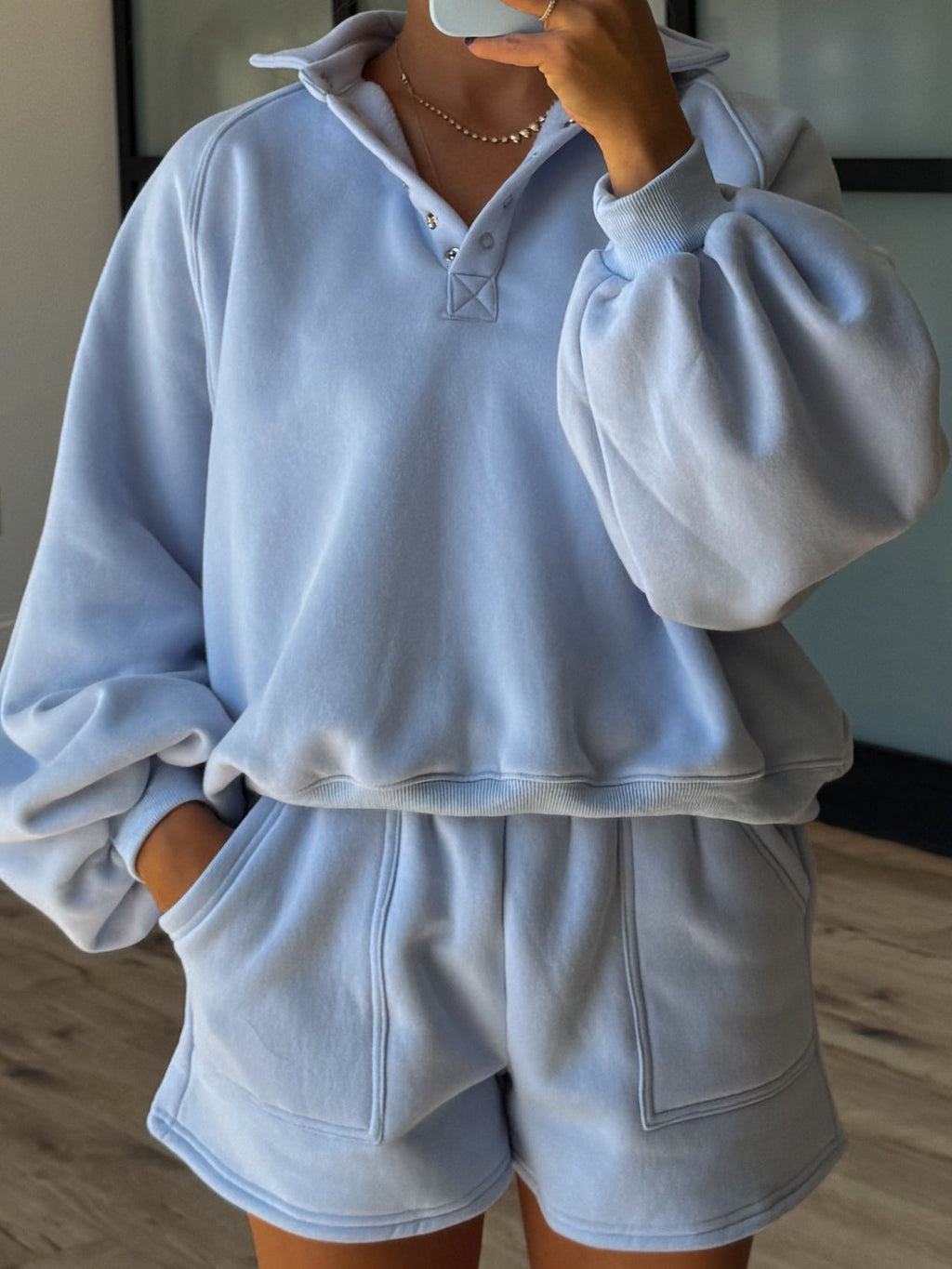 The Vintage Snap Crew | Sky Blue